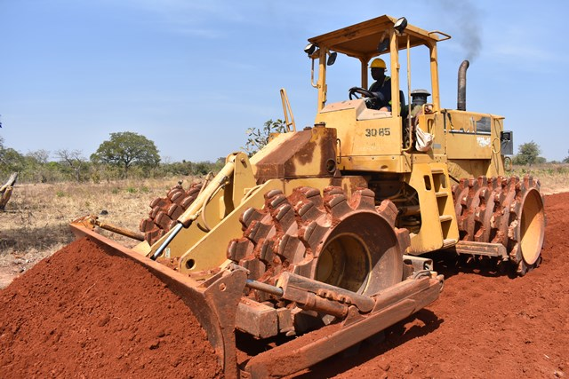 Désenclavement rural : 572 KM de pistes rurales en cours de réalisation à Koulikoro et Sikasso
