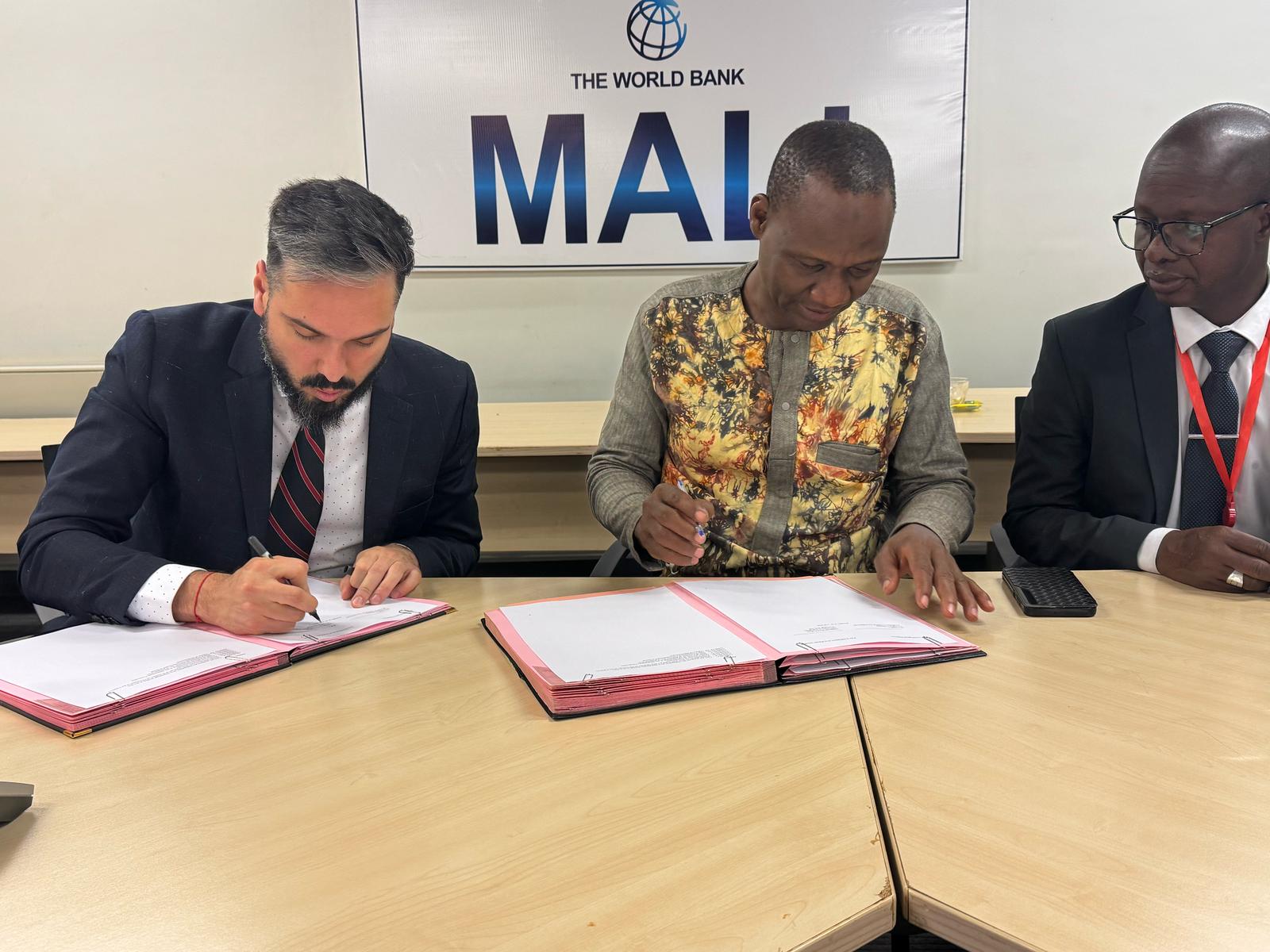 Signature de la convention de financement du PACRIR - Mali - NSS entre le Mali (ministère des finances) et la Banque Mondiale/Mali le 23/04/2025